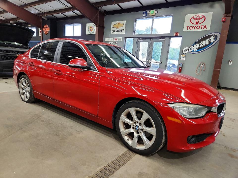65152466 :رقم المزاد ، WBA3C3G58FNS73297 vin ، 2015 Bmw 320 مزاد بيع