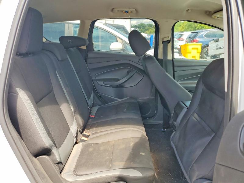 64153536 :رقم المزاد ، 1FMCU0F75FUA87817 vin ، 2015 Ford Escape مزاد بيع