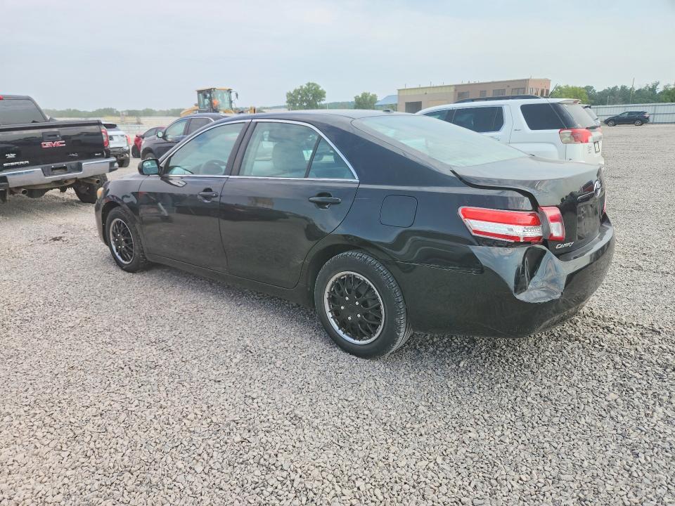 63928296 :رقم المزاد ، 4T4BF3EK3BR103266 vin ، 2011 Toyota Camry مزاد بيع