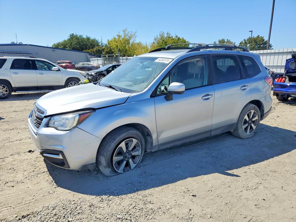 Продажа на аукционе авто 2018 Subaru Forester, vin: JF2SJAGC5JH415220, номер лота: 64282516