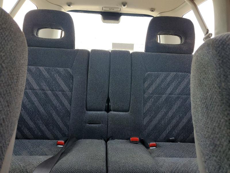 64400816 :رقم المزاد ، JHLRD18651C030544 vin ، 2001 Honda Cr-v مزاد بيع