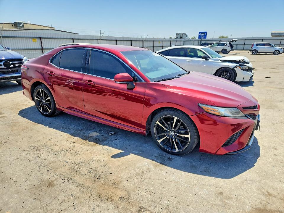 Aukcja sprzedaży 2018 Toyota Camry, vin: 4T1B61HK5JU589975, numer aukcji: 63809606