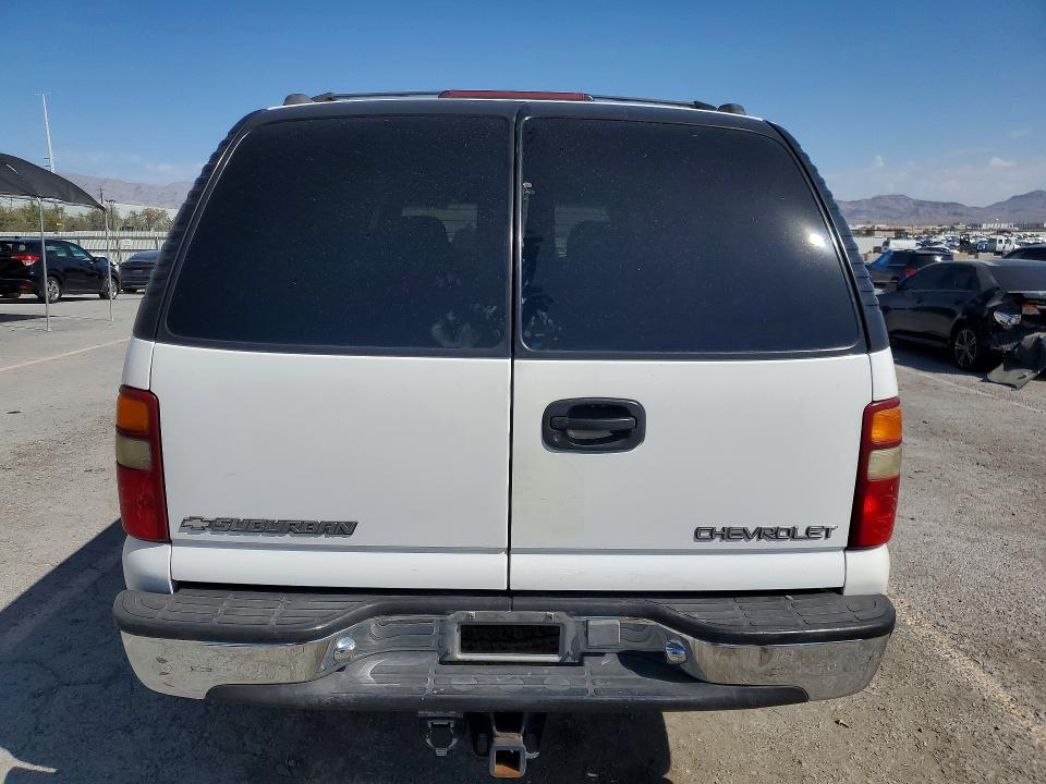 2000 Chevrolet Suburban მანქანა იყიდება აუქციონზე, vin: 3GNFK16T5YG155203, აუქციონის ნომერი: 66830936