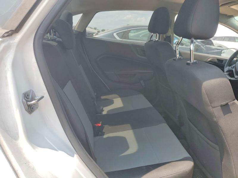 64126206 :رقم المزاد ، 3FADP4AJ9GM104236 vin ، 2016 Ford Fiesta مزاد بيع