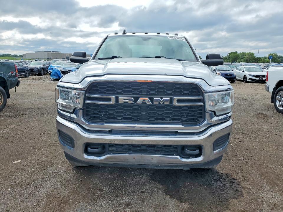 63327896 :رقم المزاد ، 3C6UR5CJ4KG512584 vin ، 2019 Ram 2500 مزاد بيع