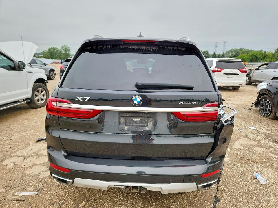 64479836 :رقم المزاد ، 5UXCW2C04N9M86137 vin ، 2022 Bmw X7 مزاد بيع
