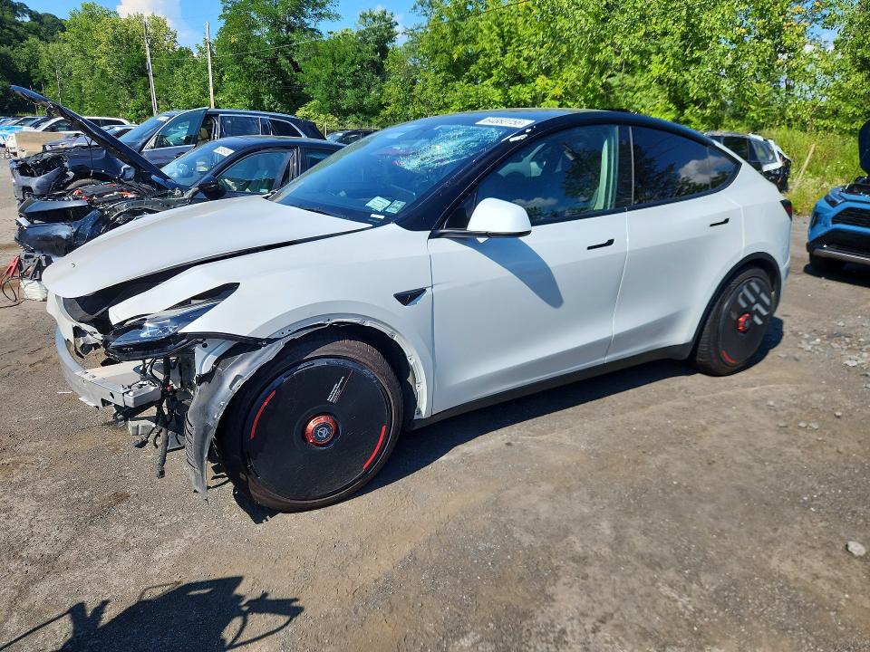2022 Tesla Model Y მანქანა იყიდება აუქციონზე, vin: 7SAYGDEF0NF541645, აუქციონის ნომერი: 64382756
