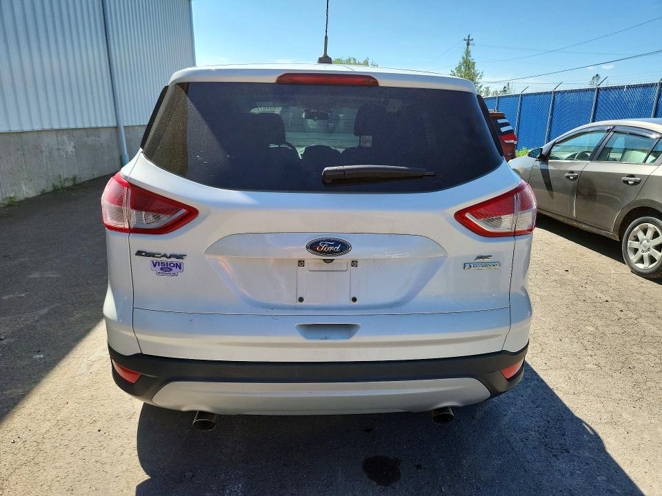 65467276 :رقم المزاد ، 1FMCU0GXXFUC69947 vin ، 2015 Ford Escape مزاد بيع