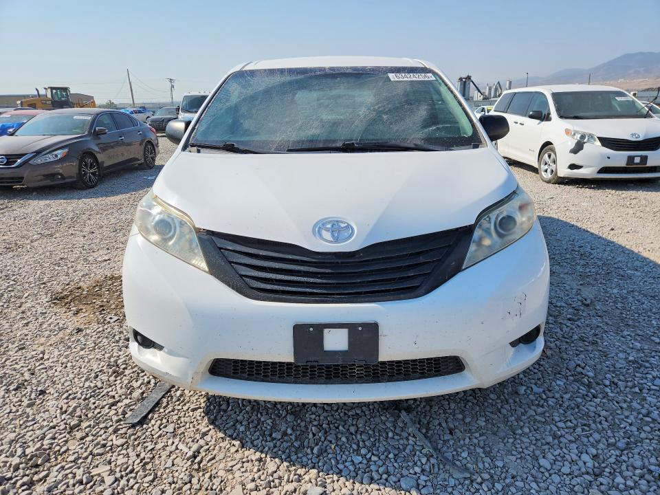 Aukcja sprzedaży 2017 Toyota Sienna, vin: 5TDZZ3DC8HS875841, numer aukcji: 63424256