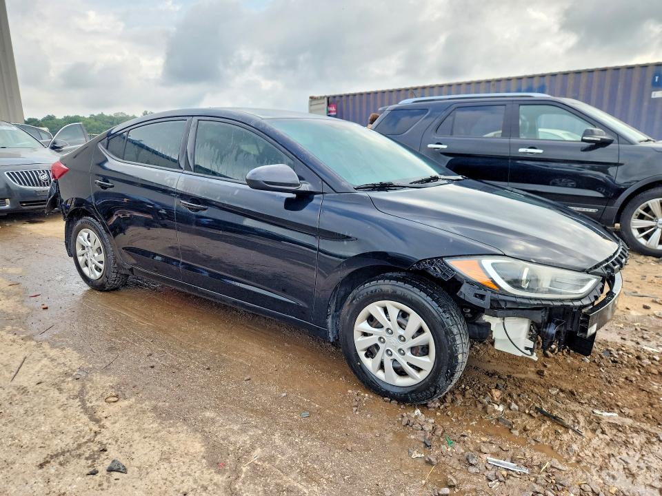 63686856 :رقم المزاد ، 5NPD74LF2HH154079 vin ، 2017 Hyundai Elantra مزاد بيع