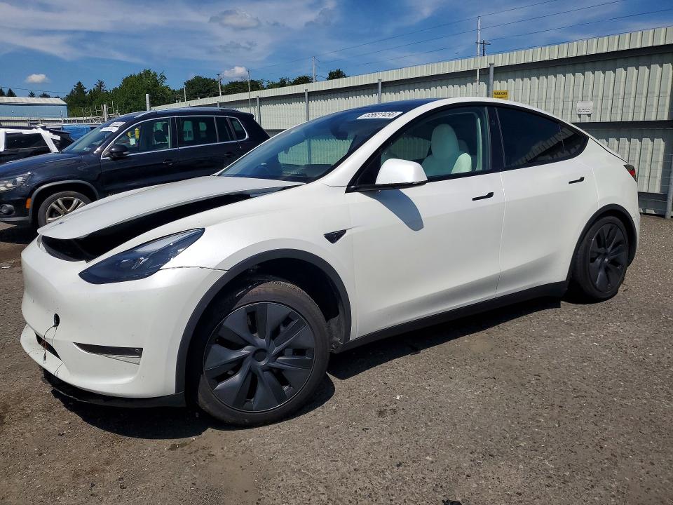 65627456 :رقم المزاد ، 7SAYGDEE7RF213541 vin ، 2024 Tesla Model Y مزاد بيع