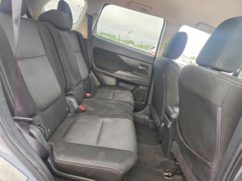 2017 Mitsubishi Outlander მანქანა იყიდება აუქციონზე, vin: JA4AZ3A37HZ045880, აუქციონის ნომერი: 65371716