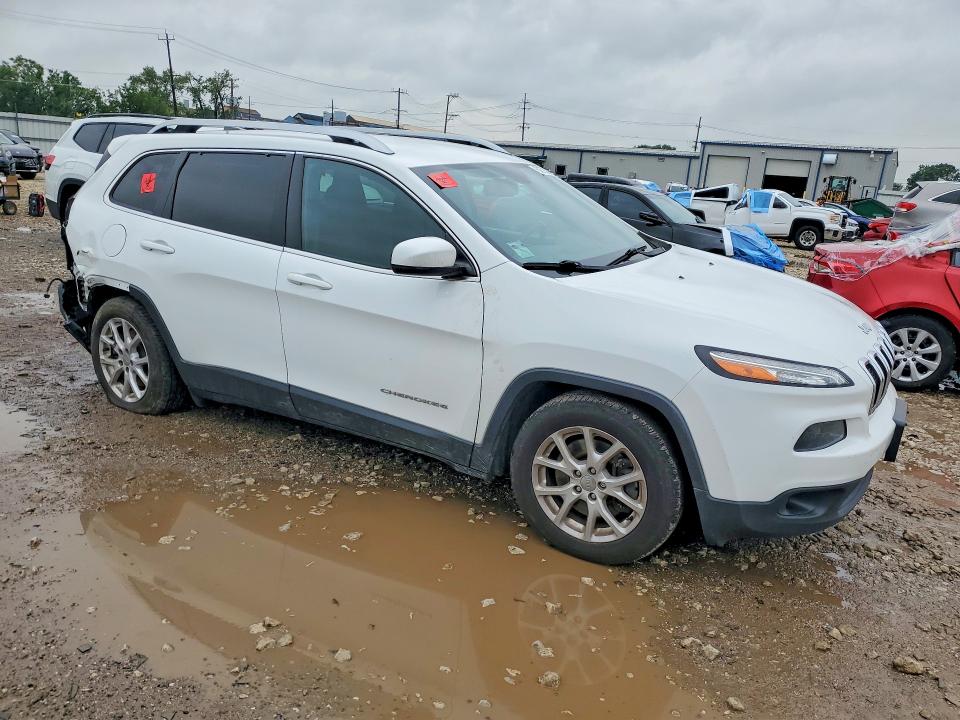 63877936 :رقم المزاد ، 1C4PJLCS5HW535084 vin ، 2017 Jeep Cherokee مزاد بيع