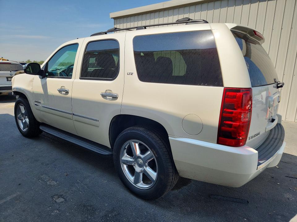 64153246 :رقم المزاد ، 1GNSCCE07ER141250 vin ، 2014 Chevrolet Tahoe مزاد بيع