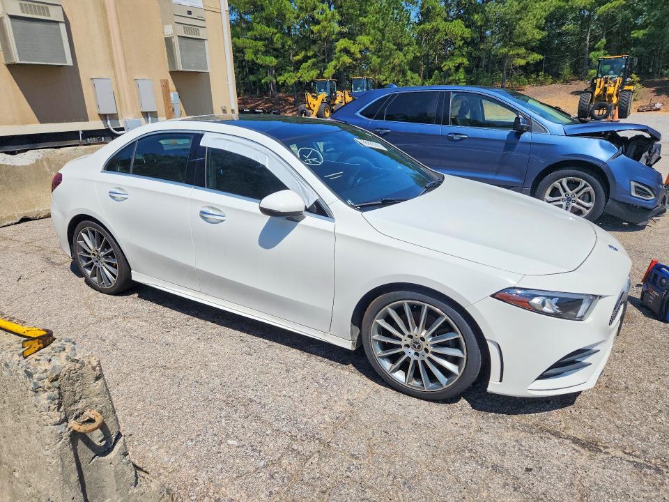 2019 Mercedes-benz A მანქანა იყიდება აუქციონზე, vin: WDD3G4EB3KW005645, აუქციონის ნომერი: 59888586