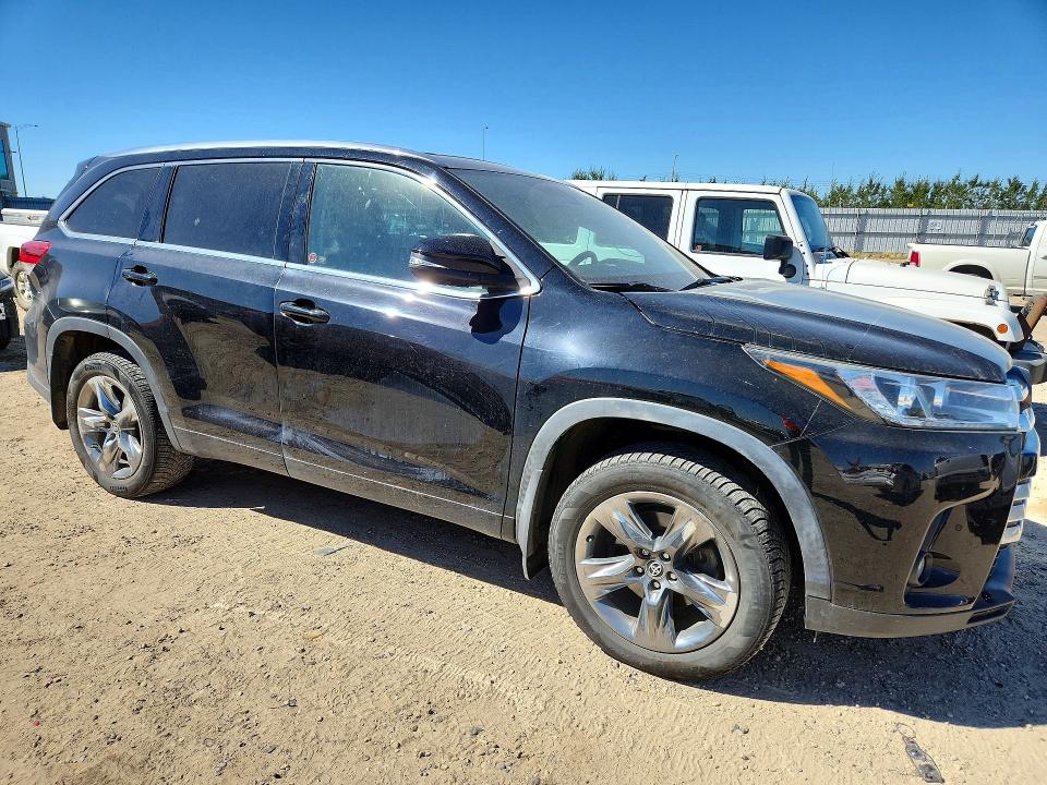 Продажа на аукционе авто 2019 Toyota Highlander, vin: 5TDDZRFH8KS740923, номер лота: 66290876