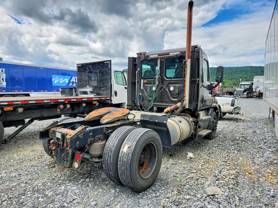 Auction sale of the 2017 Freightliner Cascadia 113, vin: 1FUBGBDVXHLHH2528, lot number: 66353716