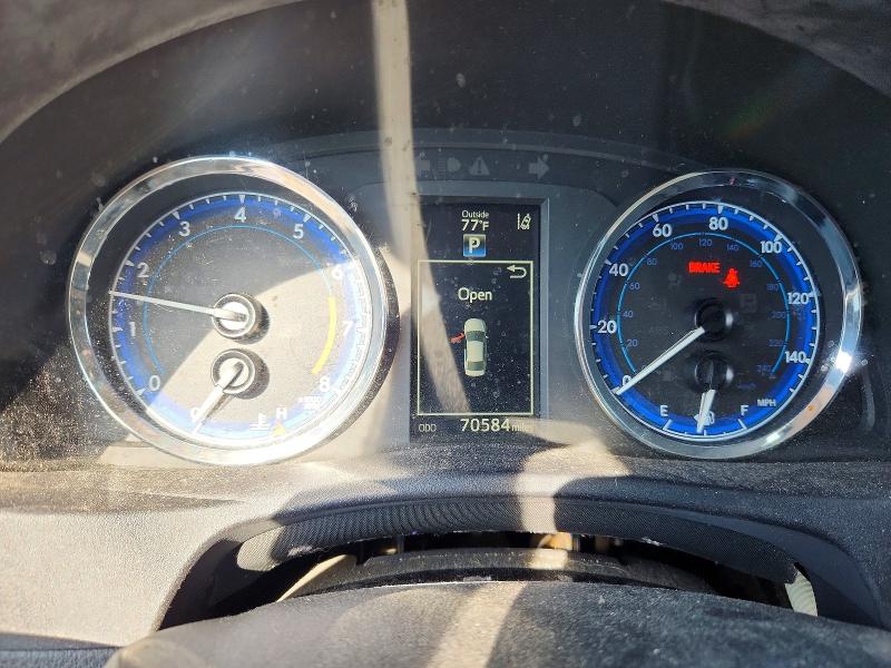 2018 Toyota Corolla მანქანა იყიდება აუქციონზე, vin: 2T1BURHE2JC007671, აუქციონის ნომერი: 63815706