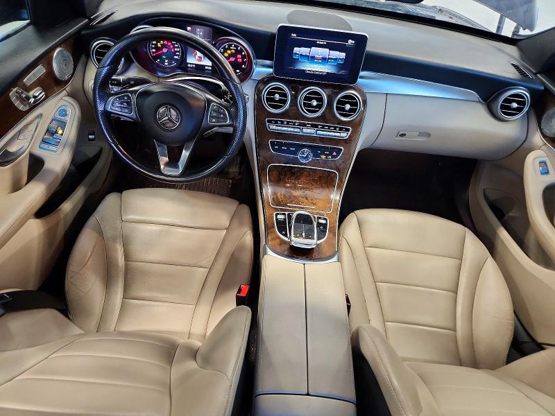 64184356 :رقم المزاد ، 55SWF4KB4JU267822 vin ، 2018 Mercedes-benz C مزاد بيع