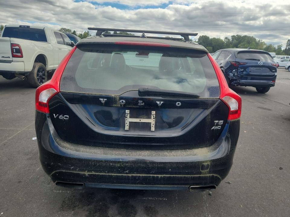 Продажа на аукционе авто 2015 Volvo V60, vin: YV1612SB9F1202009, номер лота: 67151226