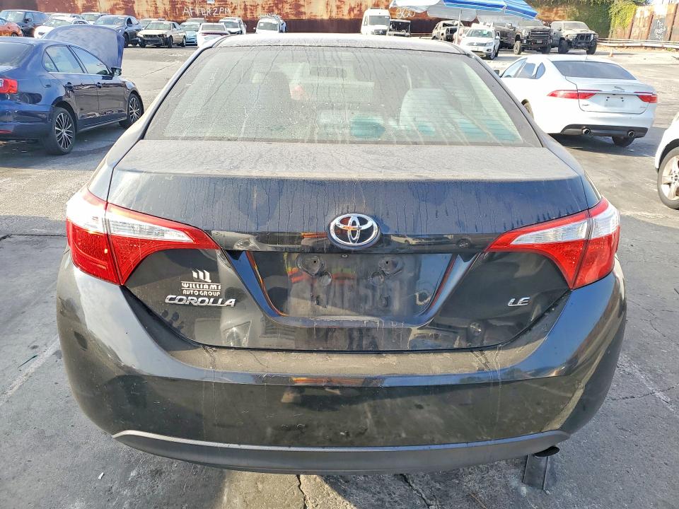 64133216 :رقم المزاد ، 2T1BURHE4FC417346 vin ، 2015 Toyota Corolla مزاد بيع