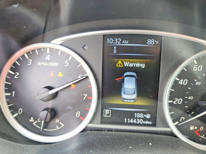63886406 :رقم المزاد ، 3N1AB7AP2JL619368 vin ، 2018 Nissan Sentra مزاد بيع