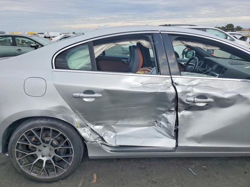 67124606 :رقم المزاد ، YV149MFM0F2336327 vin ، 2015 Volvo S60 مزاد بيع