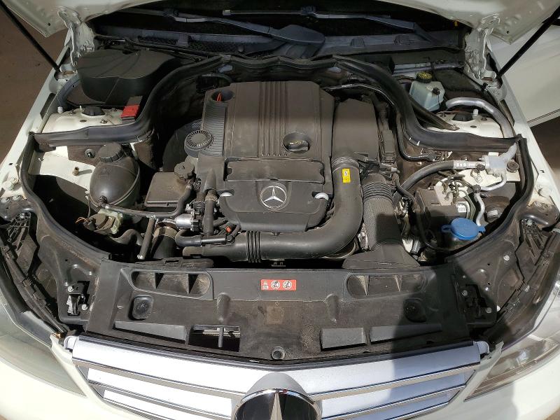 2012 Mercedes-benz C მანქანა იყიდება აუქციონზე, vin: WDDGF4HB4CR203540, აუქციონის ნომერი: 67036256
