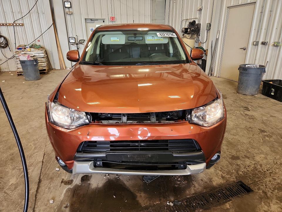 Продажа на аукционе авто 2015 Mitsubishi Outlander, vin: JA4AZ3A36FZ013435, номер лота: 63210796