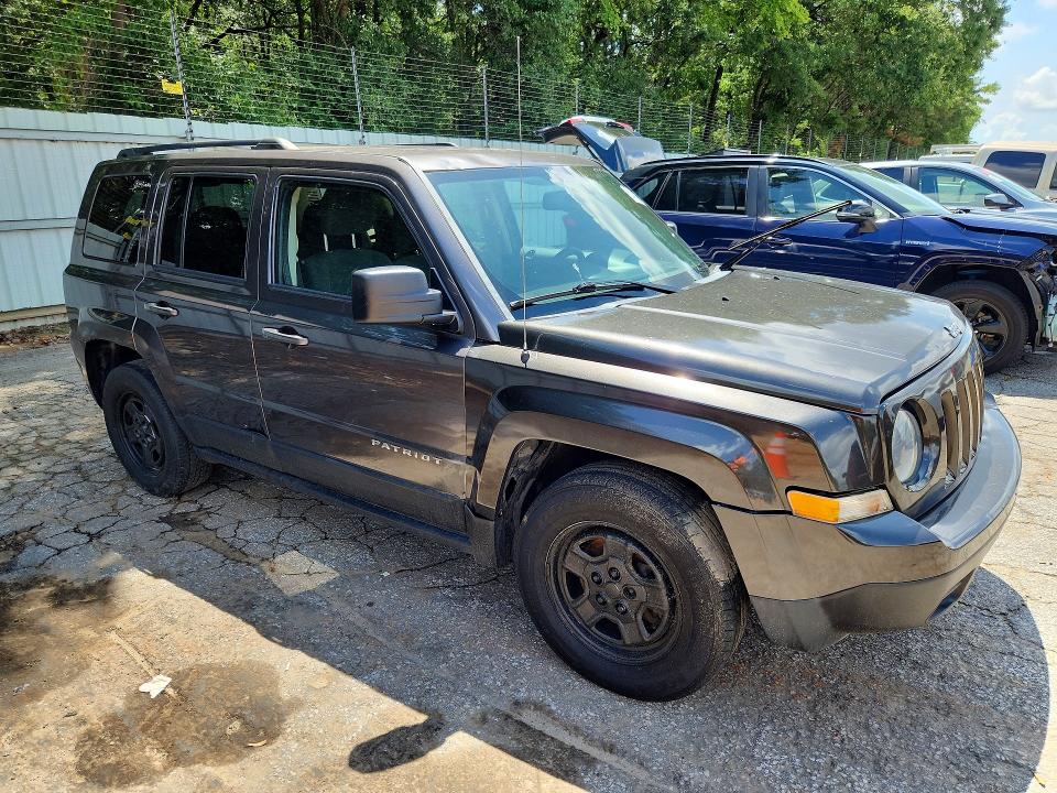 64447536 :رقم المزاد ، 1C4NJPBA1GD670144 vin ، 2016 Jeep Patriot مزاد بيع