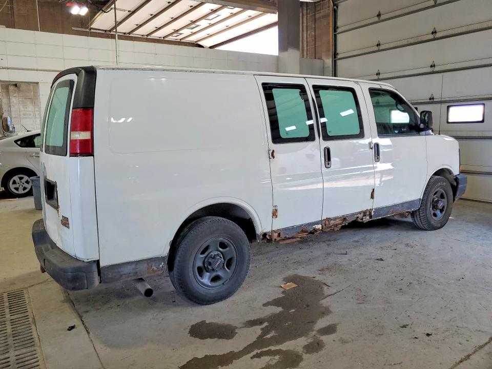 64065826 :رقم المزاد ، 1GTEG15X541161618 vin ، 2004 Gmc Savana مزاد بيع