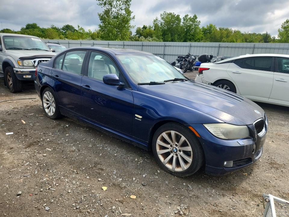 63949596 :رقم المزاد ، WBAPK5G5XBNN26145 vin ، 2011 Bmw 328 مزاد بيع