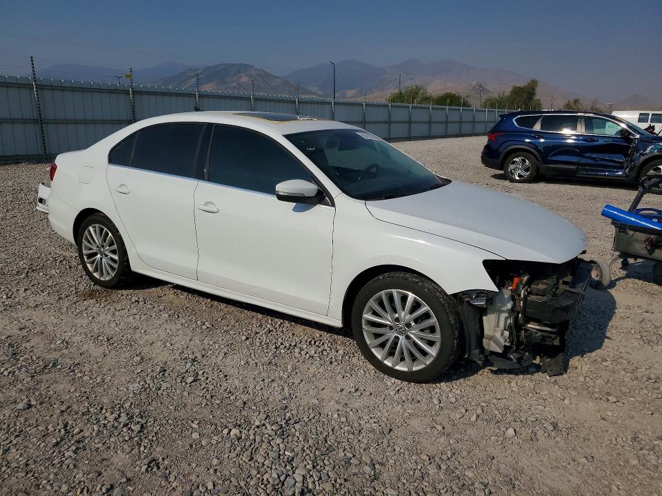 2015 Volkswagen Jetta მანქანა იყიდება აუქციონზე, vin: 3VWD17AJ6FM351299, აუქციონის ნომერი: 63761226