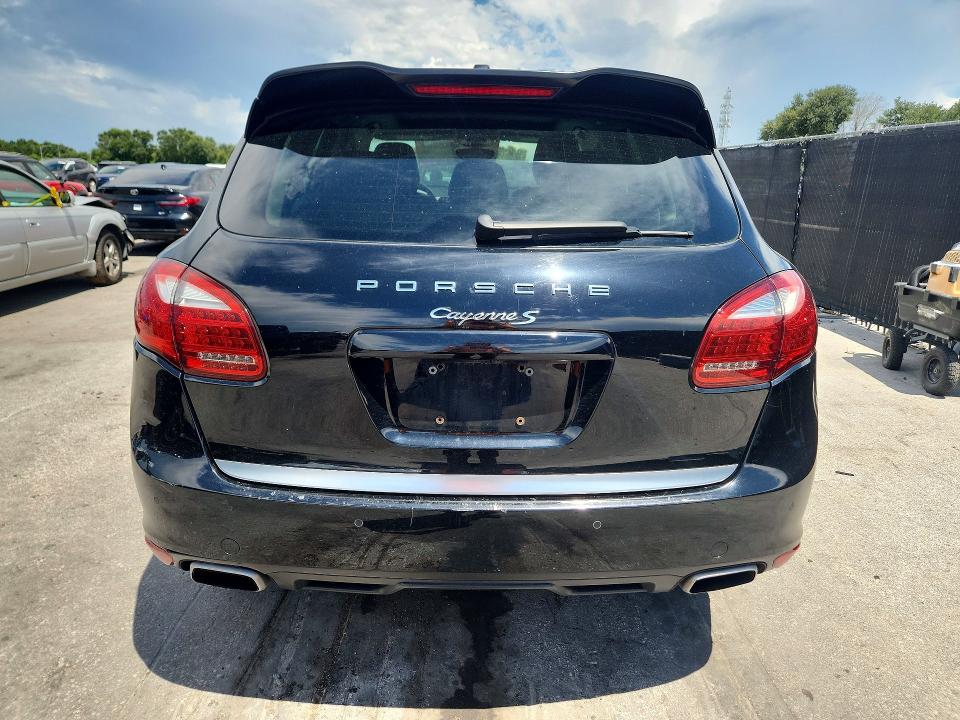 Продаж на аукціоні авто 2014 Porsche Cayenne, vin: WP1AE2A21ELA50377, номер лоту: 65758616
