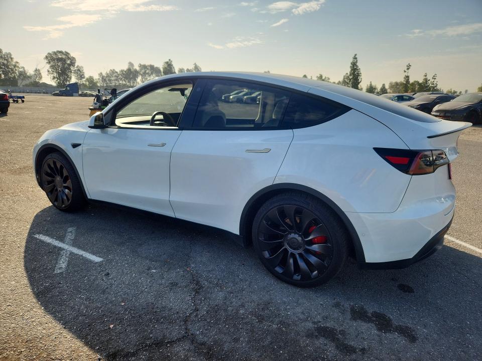 Aukcja sprzedaży 2022 Tesla Model Y, vin: 7SAYGDEFXNF495466, numer aukcji: 63336656