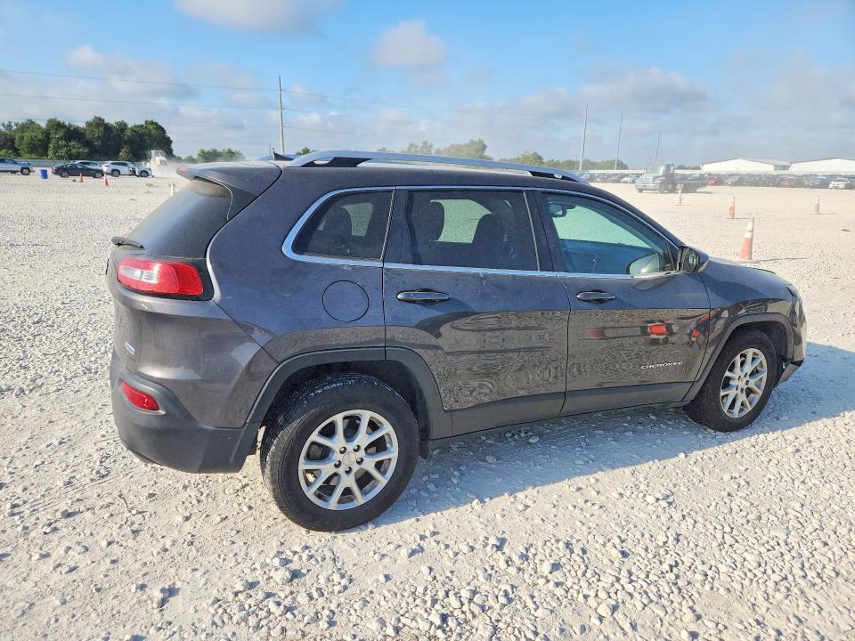 64109846 :رقم المزاد ، 1C4PJLCS8HW574283 vin ، 2017 Jeep Cherokee مزاد بيع