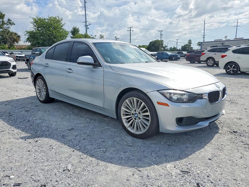 2013 Bmw 328 მანქანა იყიდება აუქციონზე, vin: WBA3A5C50DF357659, აუქციონის ნომერი: 63683856