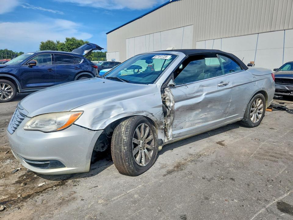 Продажа на аукционе авто 2011 Chrysler 200, vin: 1C3BC2EG3BN577908, номер лота: 67161726