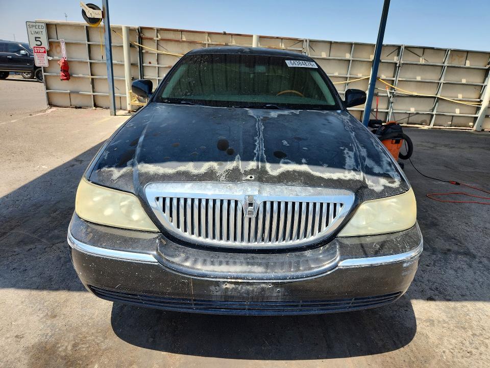 Aukcja sprzedaży 2008 Lincoln Town Car, vin: 2LNHM82V98X639453, numer aukcji: 64384876