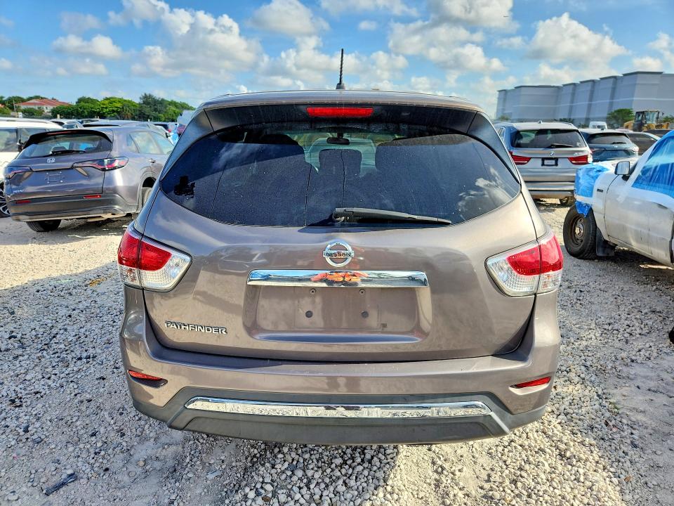 64756276 :رقم المزاد ، 5N1AR2MN6EC674280 vin ، 2014 Nissan Pathfinder مزاد بيع