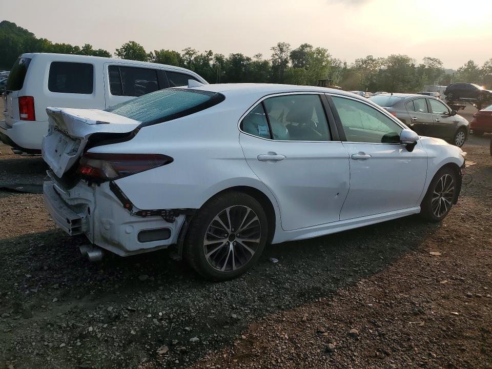 64771556 :رقم المزاد ، 4T1G11AKXRU198945 vin ، 2024 Toyota Camry مزاد بيع