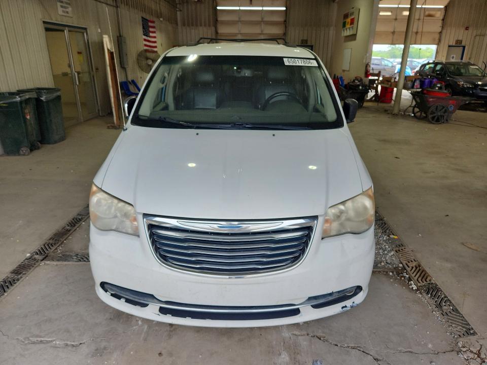 65017806 :رقم المزاد ، 2C4RC1BG1ER444290 vin ، 2014 Chrysler Town & Country مزاد بيع