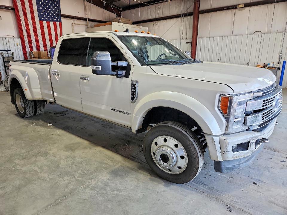 65370256 :رقم المزاد ، 1FT8W4DT0KEF94530 vin ، 2019 Ford F450 مزاد بيع