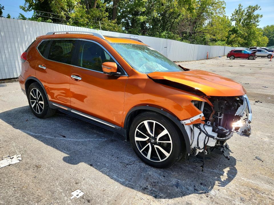 65885826 :رقم المزاد ، 5N1AT2MT2HC764112 vin ، 2017 Nissan Rogue مزاد بيع
