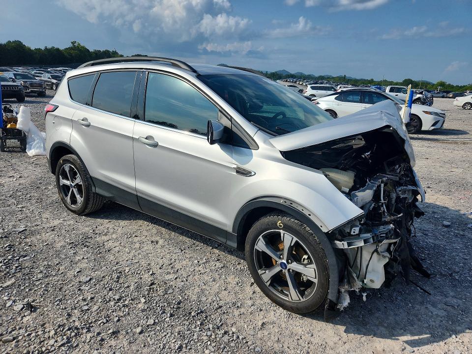 65078636 :رقم المزاد ، 1FMCU0HD2JUD25845 vin ، 2018 Ford Escape مزاد بيع