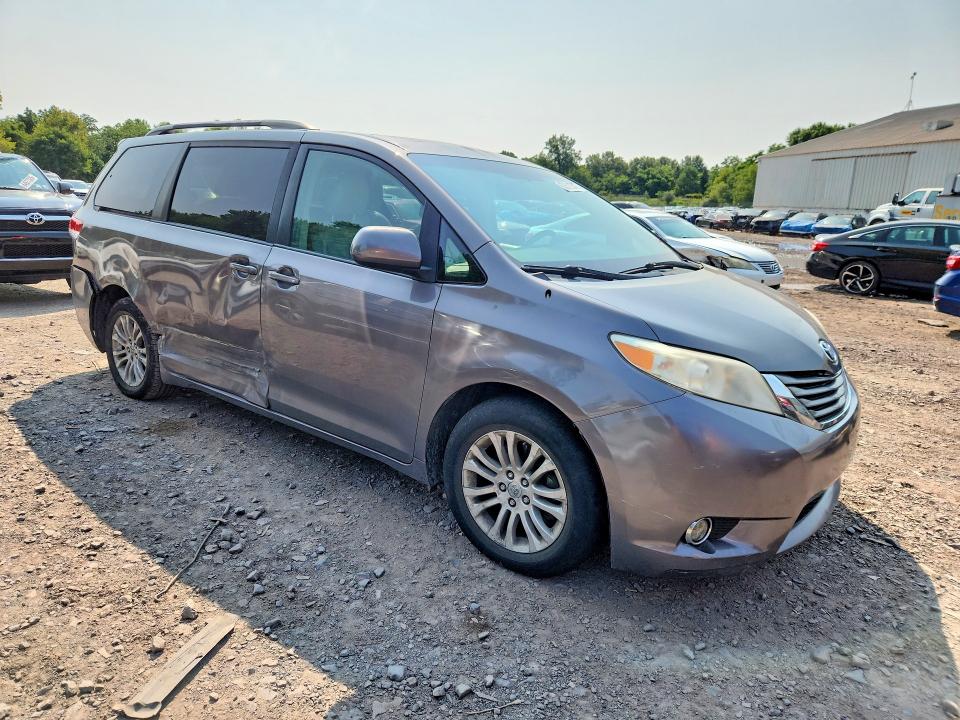 Aukcja sprzedaży 2011 Toyota Sienna, vin: 5TDYK3DC5BS142038, numer aukcji: 63619346