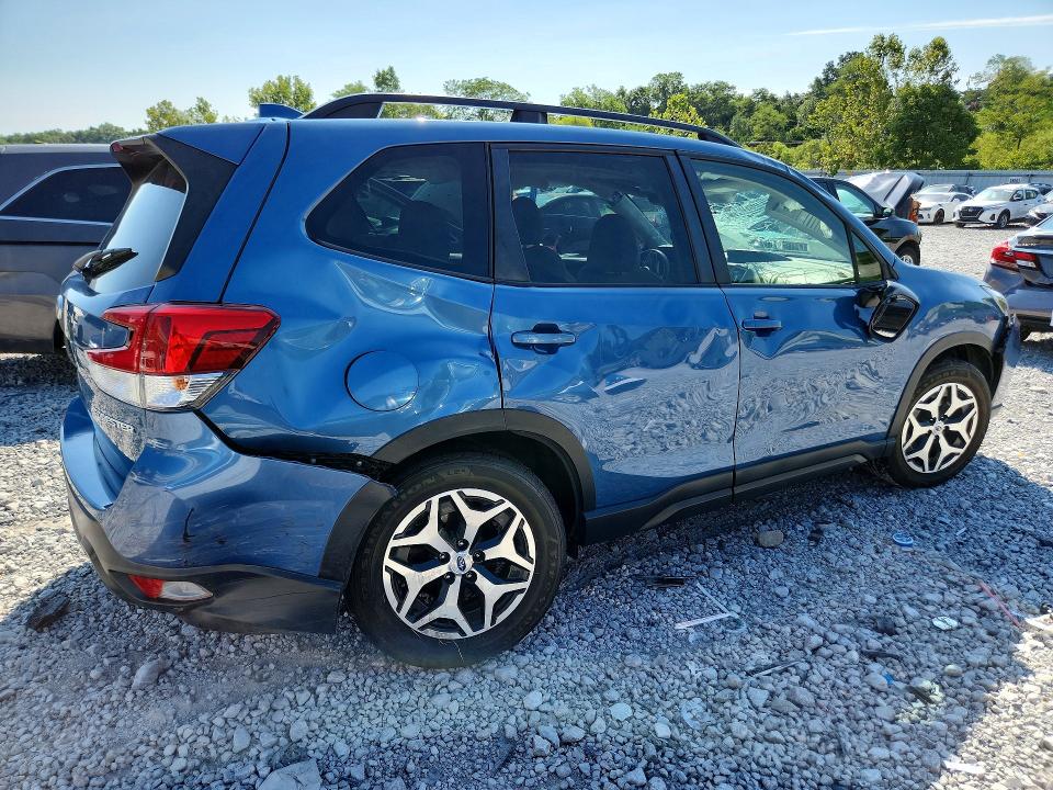 63439596 :رقم المزاد ، JF2SKAFC3MH457548 vin ، 2021 Subaru Forester مزاد بيع