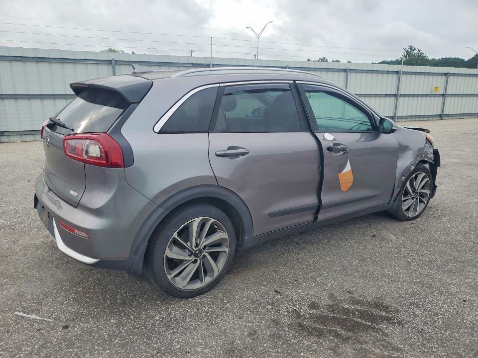 2017 Kia Niro მანქანა იყიდება აუქციონზე, vin: KNDCE3LC4H5090306, აუქციონის ნომერი: 63918116