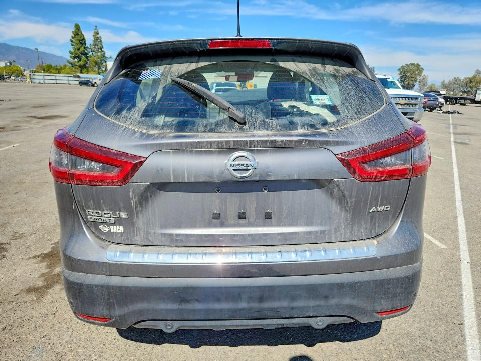 65533226 :رقم المزاد ، JN1BJ1CWXLW367052 vin ، 2020 Nissan Rogue Sport مزاد بيع