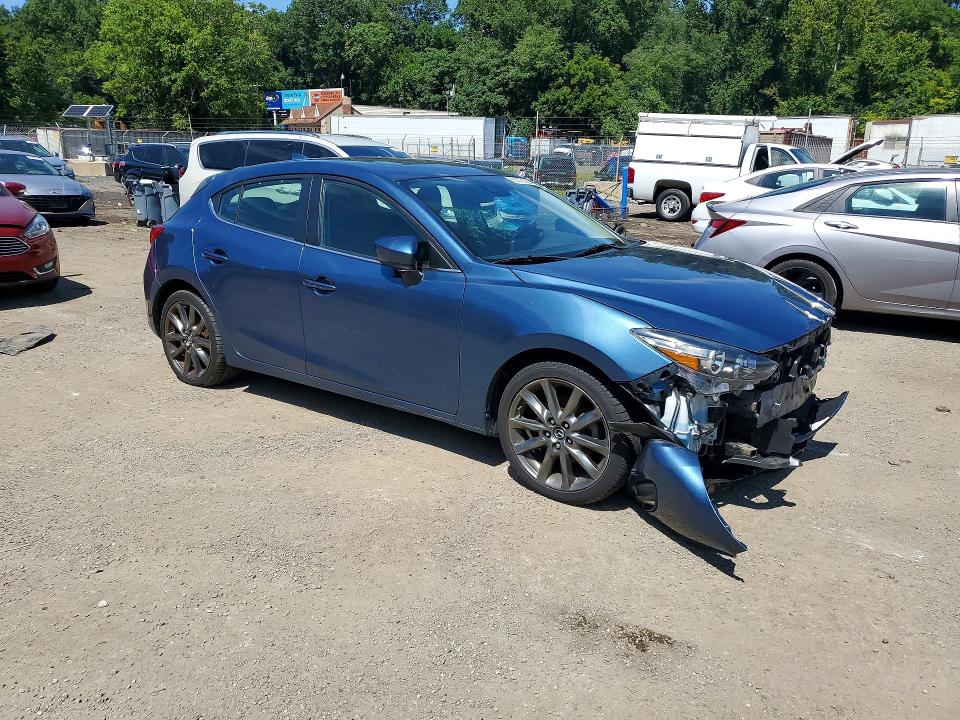 Продаж на аукціоні авто 2018 Mazda 3, vin: 3MZBN1L38JM275844, номер лоту: 63373166